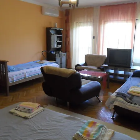 Pensjonat Aniko Apartman Segedyn