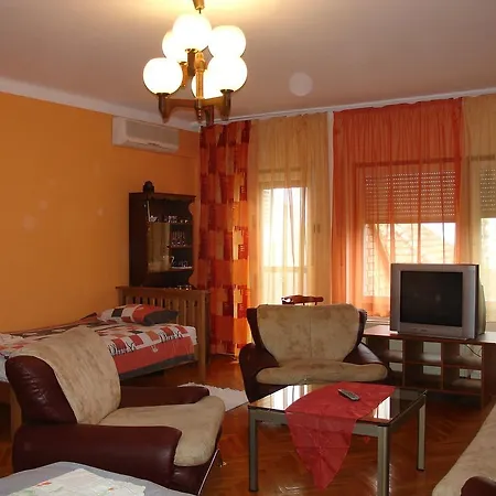 Aniko Apartman Segedyn