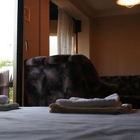 Pensjonat Aniko Apartman *