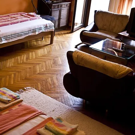 Pensjonat Aniko Apartman *